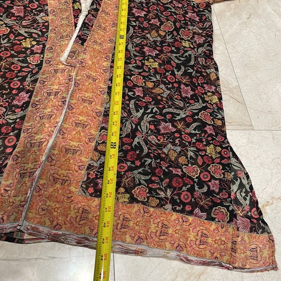 Kori America XL semi sheer duster with short fringe detail - Picture 9 of 9